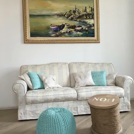 Σπίτι διακοπών Daphne Charme *